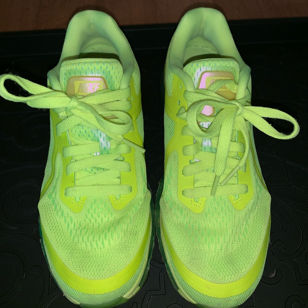 Nike air Max running shoes